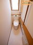 加古郡播磨町宮西　中古戸建 ウォシュレット付きトイレです。ＣＦ張替え済み。クロス張替え済み