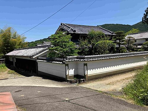 奈良県高市郡明日香村大字阪田 3000万円