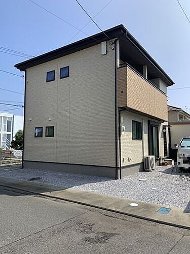 高知県南国市大そね甲 中古住宅