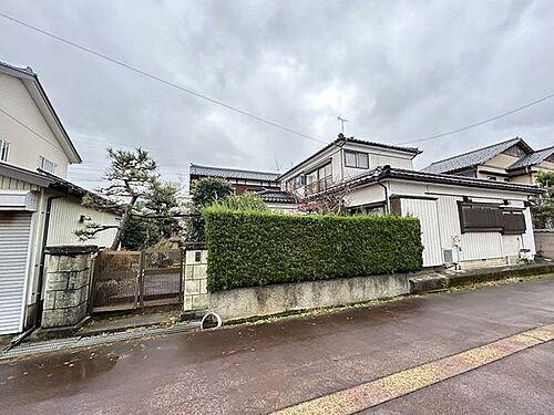 新潟県燕市吉田若生町 1100万円