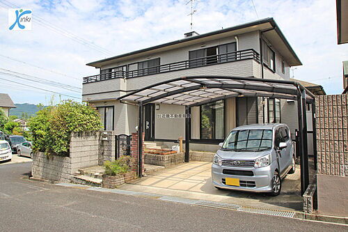 三重県名張市百合が丘東２番町 900万円