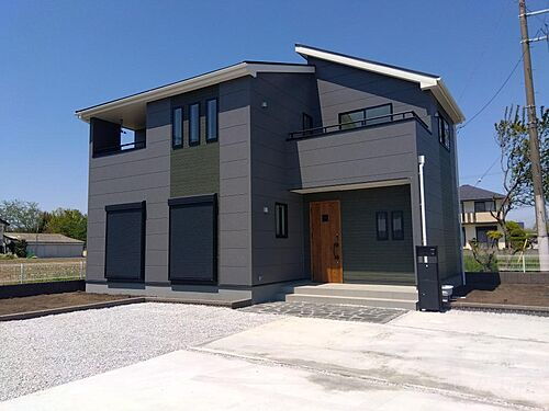 群馬県渋川市半田 2690万円 4LDK