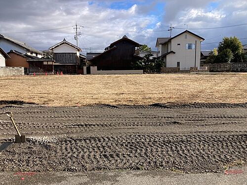 滋賀県彦根市東沼波町 2590万円 4LDK