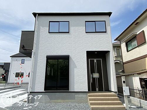 兵庫県三木市自由が丘本町２丁目 2598万円 4LDK