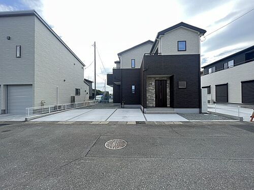 静岡県富士市川成新町 3348万円 5LDK