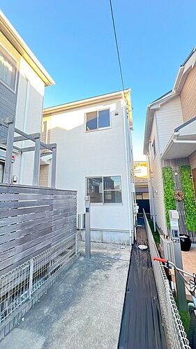神奈川県藤沢市鵠沼松が岡２丁目 4499万円