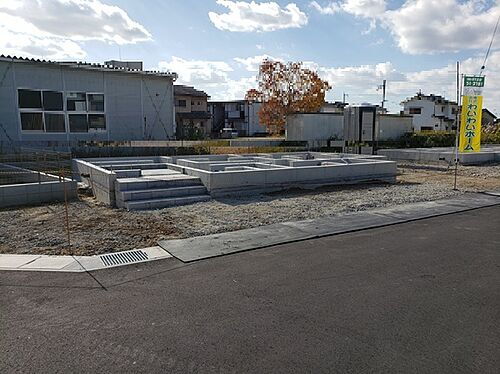 兵庫県三木市岩宮 3190万円 4LDK