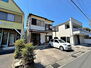 豊川市篠束町大堀　再生住宅 並列駐車場。カーポートなどのオプション工事も弊社にお任せ下さい
