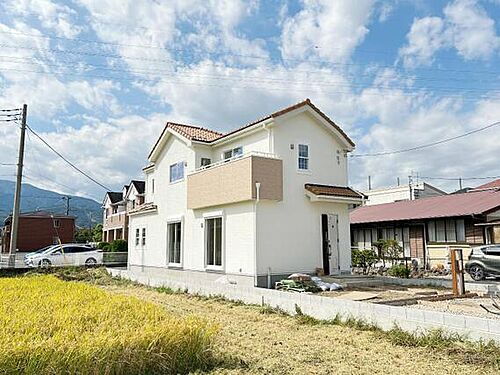 神奈川県小田原市飯田岡 2690万円 4LDK