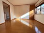 さいたま市西区佐知川　中古戸建て 2階に使い勝手の良い3部屋を配置することで、ゆとりある間取り設計となっております。
