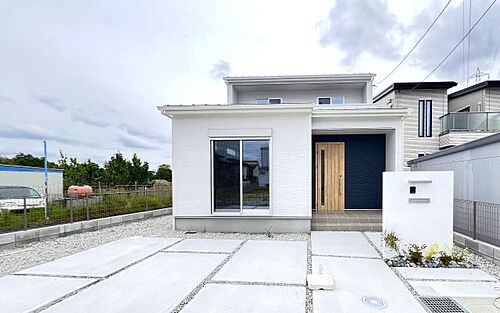 奈良県北葛城郡広陵町大字南郷 3398万円 4LDK