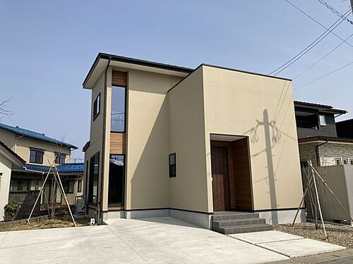 富山県富山市秋吉 中古住宅