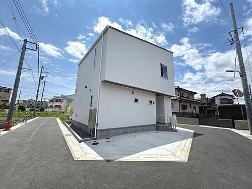 埼玉県草加市吉町４丁目 4498万円 3LDK