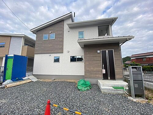 岡山県玉野市宇野２丁目 2970万円 4LDK