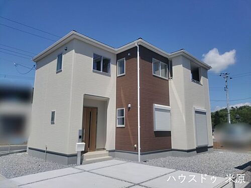 滋賀県米原市岩脇 2280万円 4LDK