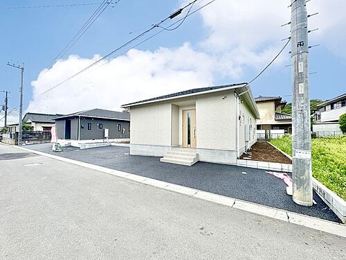 茨城県鹿嶋市大字鉢形 2088万円 4LDK