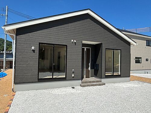 鳥取県岩美郡岩美町大字浦富 2578万円 4LDK