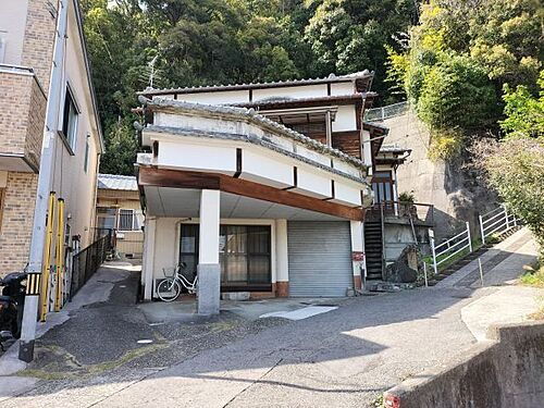 高知県高知市北高見町 1100万円