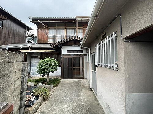 広島県三原市東町２丁目 350万円