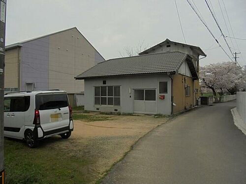 香川県仲多度郡まんのう町吉野 中古住宅