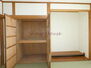 高崎市　大八木町　中古 リビングに隣接する和室には収納スペース完備！