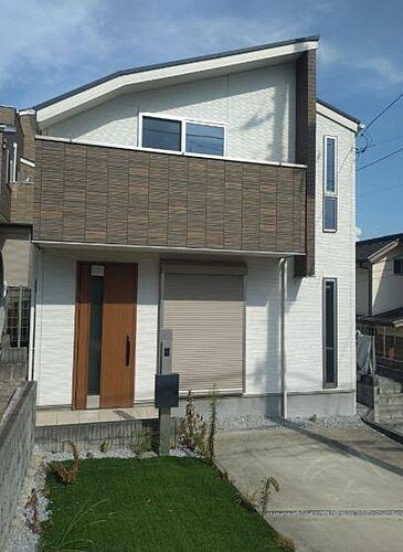 神奈川県横浜市神奈川区三ツ沢中町 5280万円