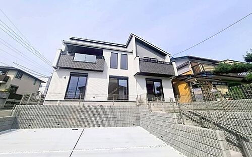 神奈川県横浜市金沢区釜利谷西１丁目 5180万円 4LDK