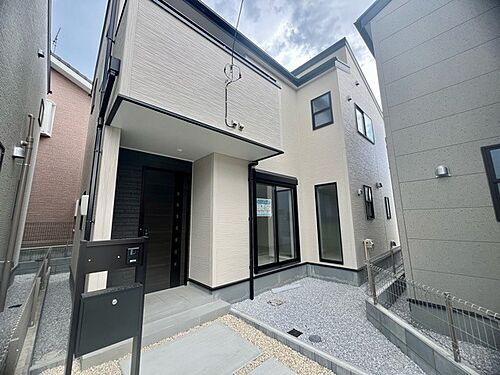 埼玉県入間市久保稲荷５丁目 2880万円 4LDK