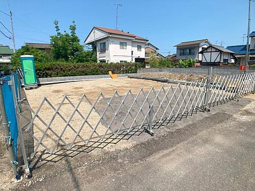 愛媛県松山市正円寺１丁目 3198万円 4LDK