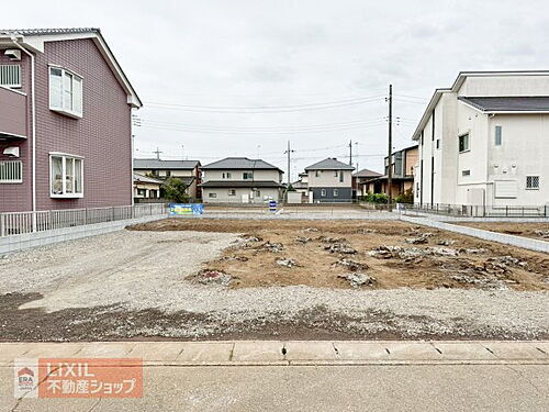 茨城県古河市下辺見 2590万円 4LDK