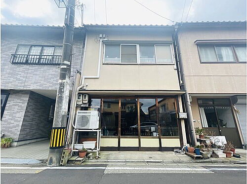 石川県金沢市芳斉２丁目 中古住宅