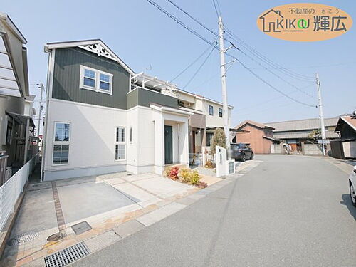 兵庫県高砂市荒井町小松原３丁目 2798万円