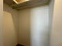 グランドメゾン桑名壱番館 北西側洋室のウォークインクローゼットです。（２０２４年４月６日　撮影）