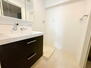 朝日プラザ東生駒ＩＩ 洗面室には洗濯機設置可能なスペースございます◎