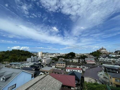 宮城県仙台市青葉区小松島４丁目 6階建