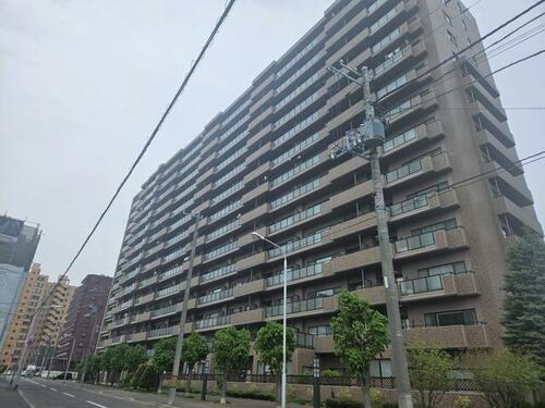北海道札幌市白石区菊水一条２丁目 地上14階地下1階建