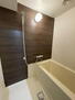 ライオンズマンション二十四軒第一 浴室は壁、床を張り替えています