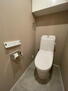 Ｄ’クラディア会津グランシエル トイレの床材は、フロアタイルを利用しています。