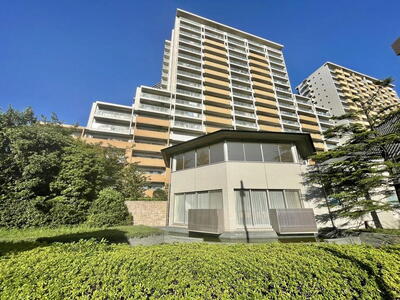 幕張ベイタウンファーストウイングE棟 外観写真(1)