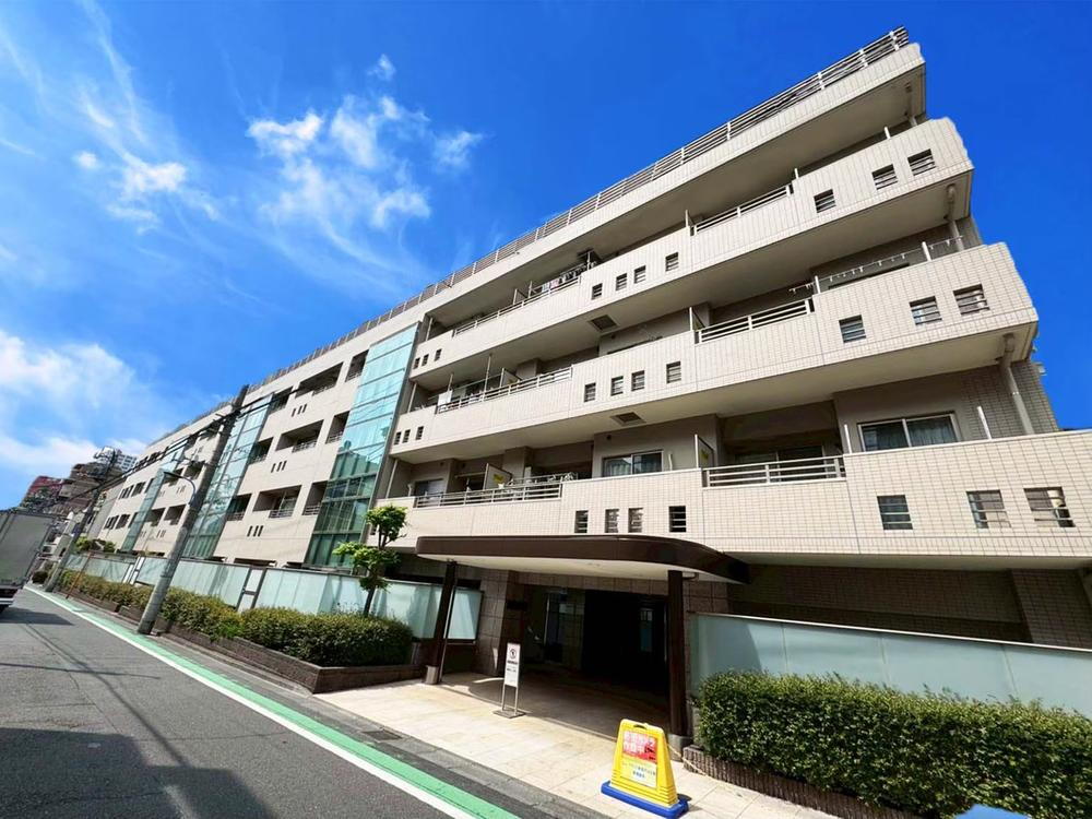 エムブランド新宿戸山公園 2階 3LDK