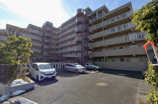 ソフィア春日部 中古マンション ◆東武伊勢崎線「武里」駅徒歩10分! ◆南西向きで陽当たり・通風良好! ◆ウォークインクローゼットでたっぷり収納!