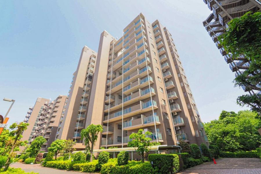 エステ・スクエアふじみ野 7階 ふじみ野駅まで徒歩16分のマンションです。駅まで道中にショッピングモールがあるので、帰宅時のお買い物も便利です。