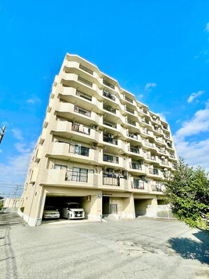 ナイスアーバン平塚総合公園 平塚市の閑静な住宅街に立地する中古マンションのご紹介です。<BR>人気のペット飼育可◎物件となっておりますので大切なワンちゃんや猫ちゃんと楽しいひと時をお過ごしください。<BR>※ペット飼育細則が一部ございます。