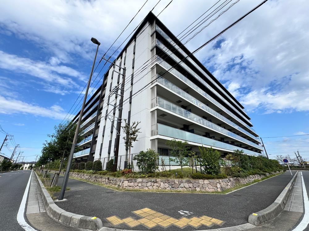 シティテラス吉川美南 5階 3LDK