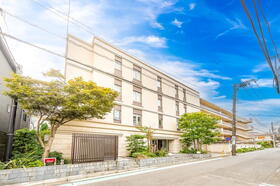 ヴェレーナ横濱掃部山公園 4階 3LDK