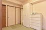 マイキャッスル湘南鵠沼 和室約4.9畳。ほっとできる和室が、和みの空間を演出してくれます。
