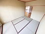 久喜スカイハイツ 柔らかい畳の敷かれた和室は、お子様とゆっくりくつろげるお昼寝スペース