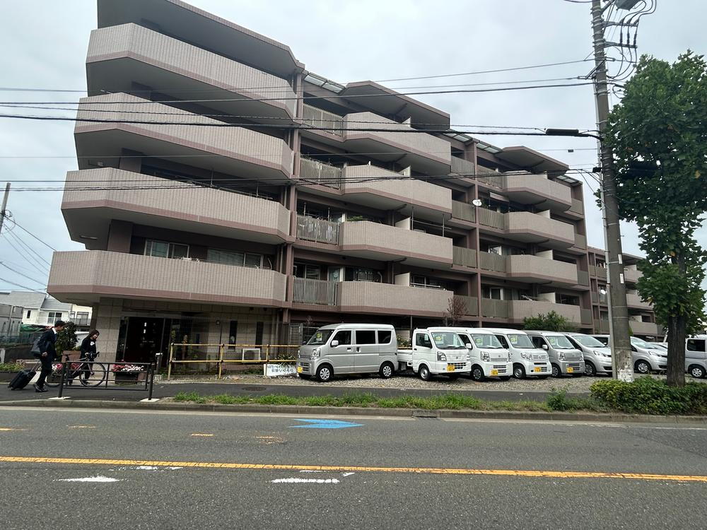 パルミナード高津西 2階 3LDK