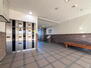 レクセルマンション湘南鵠沼 エントランスには宅配ボックス完備で安心。