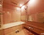 大崎ウエストシティタワーズ 浴室暖房乾燥機、ワイドミラーなどの設備仕様となる浴室